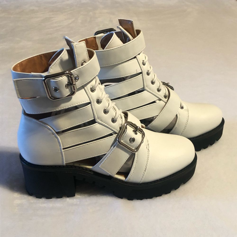 White Strappy Cutout Block Heel Platform Booties by Day-Vine Shoes • EU Sz 36
